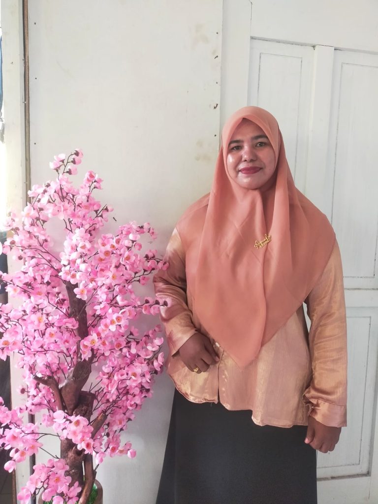 AMELIA RENGIWURYAAN, M.Pd